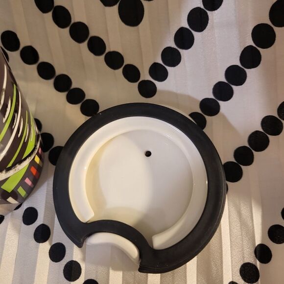 Starbucks 2014 Double Wall Porcelain Art Deco Gold Travel Mug - 12 Oz. - Picture 3 of 5